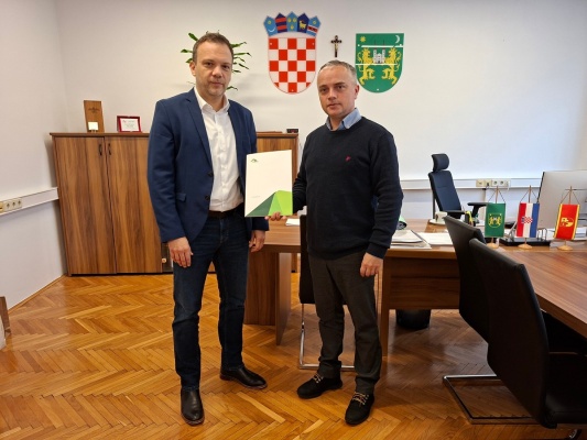 Potpisivanje ugovora 